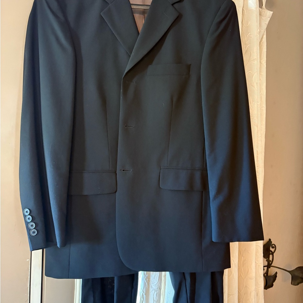 JF J.Ferrar Elegant Black Suit
